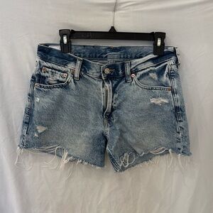 Gap Low Stride Short,  Size 4/27R denim
Zip fly